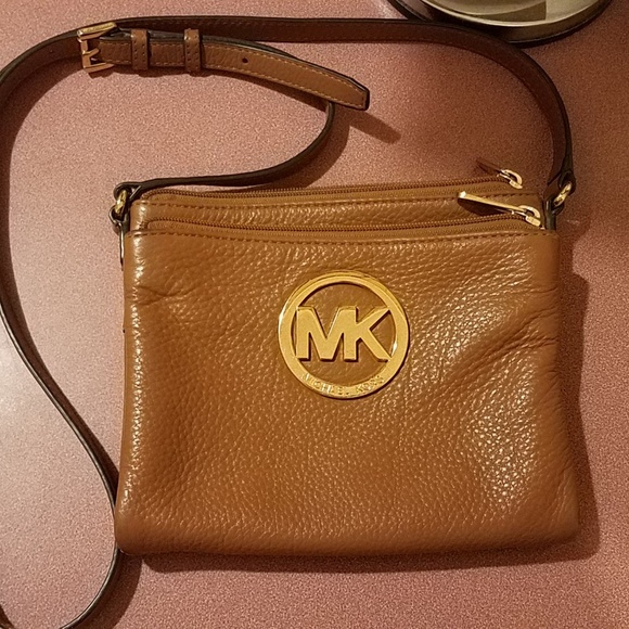 michael kors college bag